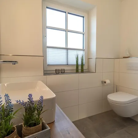 Balticbliss Auf Ruegen - Direkt Am Golplatz Mit Sauna Und Jacuzzi Feriehus